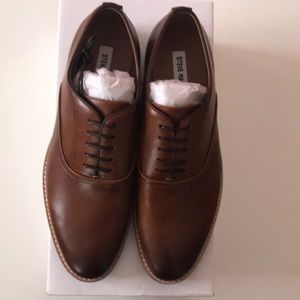Steve Madden Norwich Tan shoes